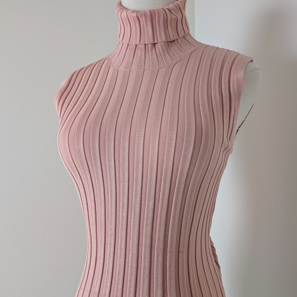 Silk Ribbed Turtleneck Sleeveless Fitted Tight Tank Top Shirt - Picture 5 of 12